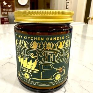 NWT tiny Kitchen Candle Co. Soy Wax Wood Wick Candle